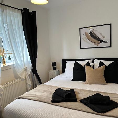 Lovely 2Bedroom 4Mins From Wimbledon Station Лондон Экстерьер фото